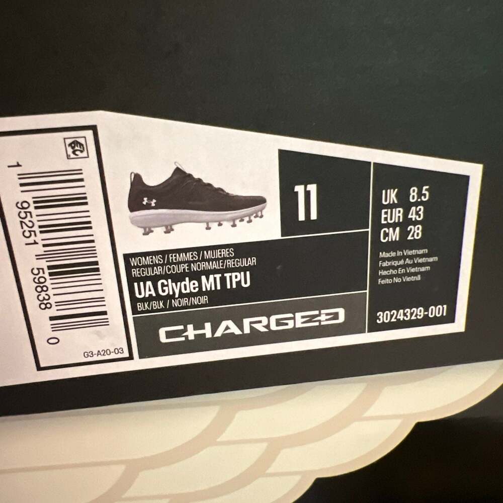 Under Armour Glyde Charged Molded Softball Cleat Women's Black/White Size 11